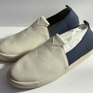 Mercedes Castillo Women slip on sneakers off-white leather comfort shoes sz 10.5